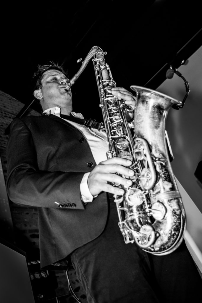 Sam le saxophoniste au mariage toulousain du Manoir du Prince